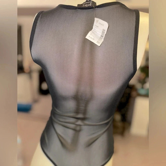 - PRIVY BLACK SHEER LACE PLUNGING SLEEVELESS THONG BODYSUIT SIZE SMALL - Picture 8 of 12